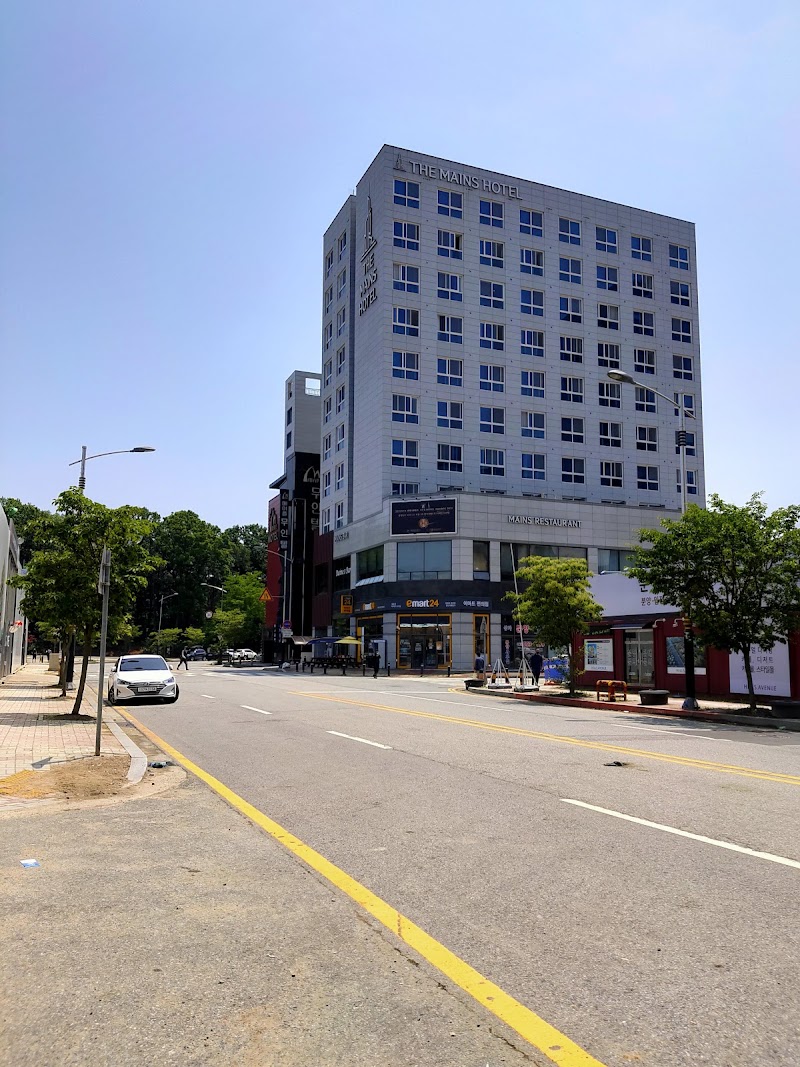 The Mains Hotel in Ch'onan, Korea, South