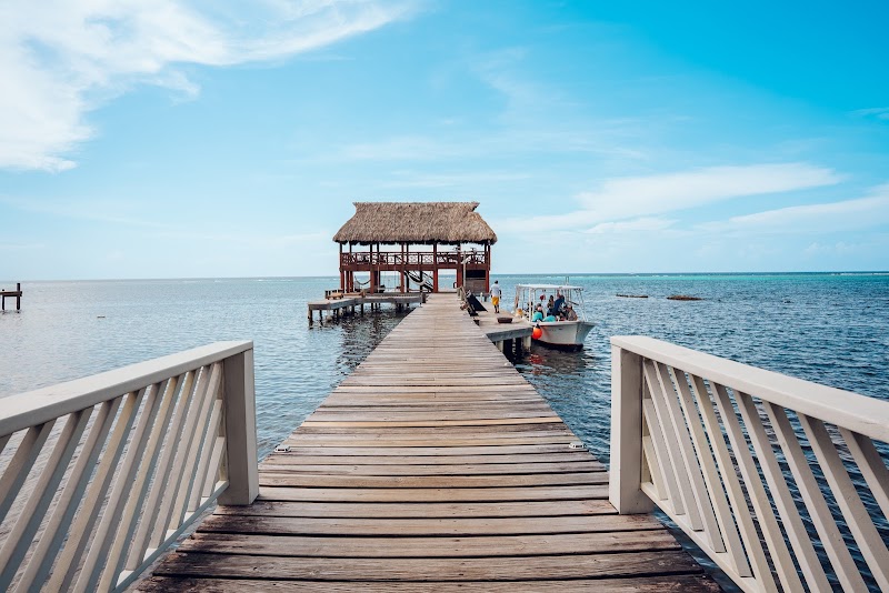 Tranquilseas Eco Lodge & Dive Center in Roatan, Honduras