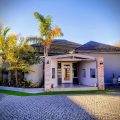 Two Fat Owls Guest House