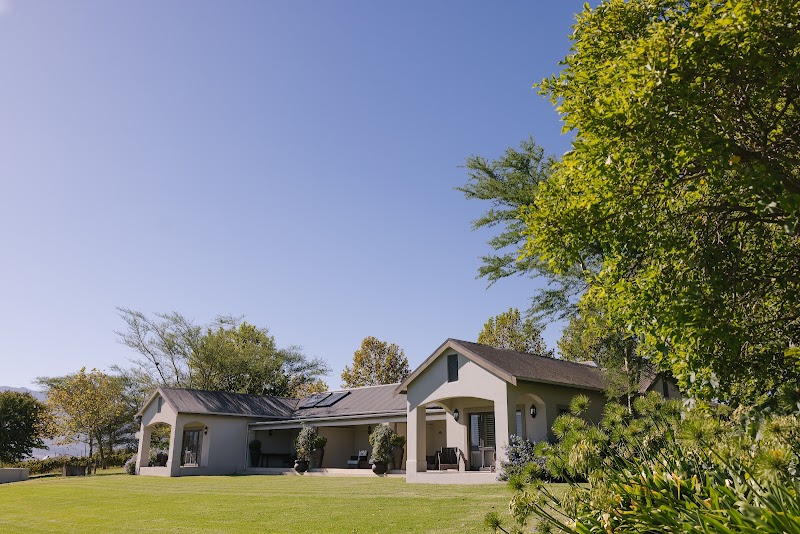 Under Oaks Guest House in Paarl, South Africa
