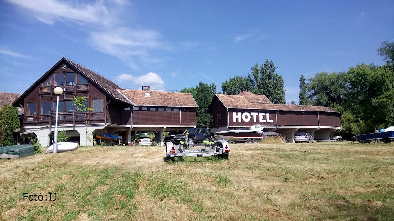 Waterfront Hotel in Szentendre, Hungary