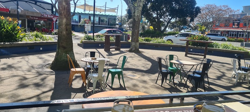 Whakatane Hotel in Whakatane, New Zealand
