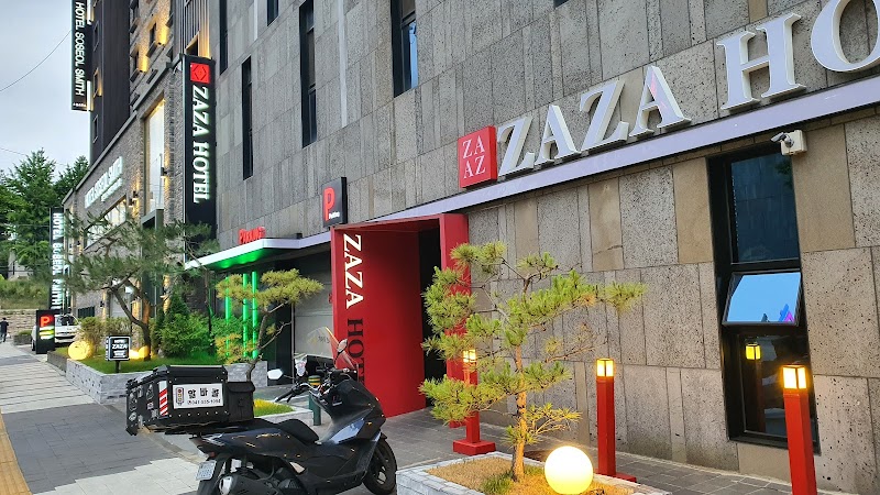 Zaza Hotel in Ch'onan, Korea, South