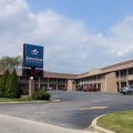 American Inn & Suites