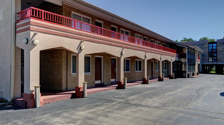 Americas Best Value Inn Barrington Chicago NW in Barrington, Illinois, United States