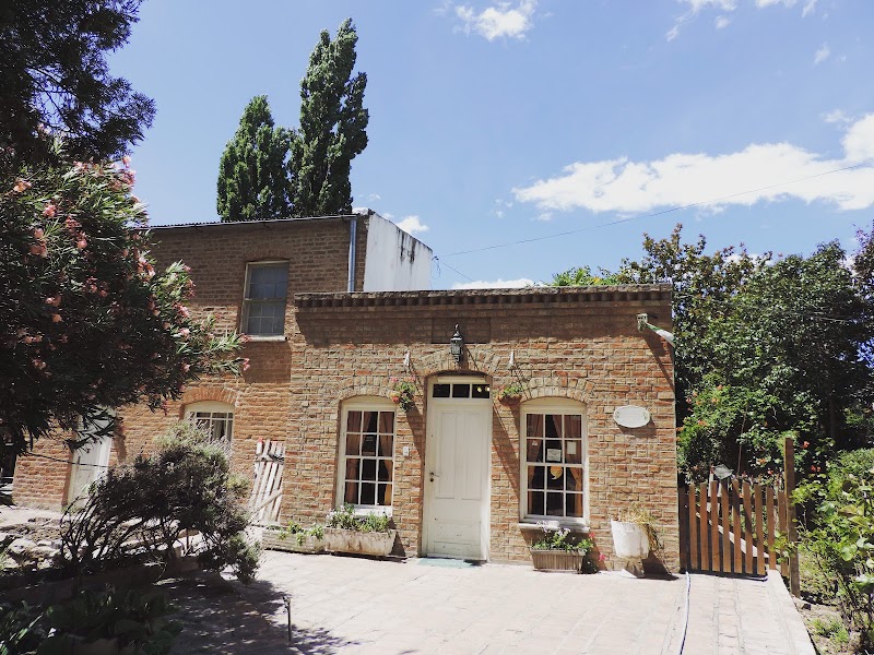 Cheltum Hotel in Trelew, Argentina