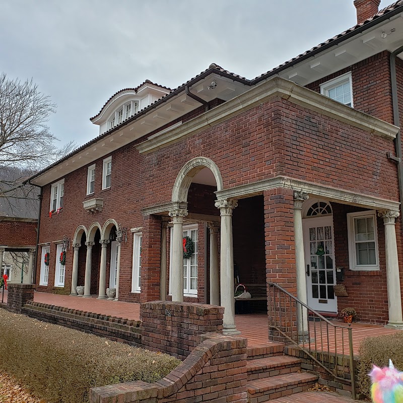 Deer Hollow Bed & Breakfast in Tyrone, Pennsylvania, United States