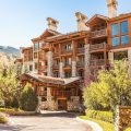 Elkhorn Lodge