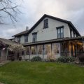 Gamble Farm Inn & Suites