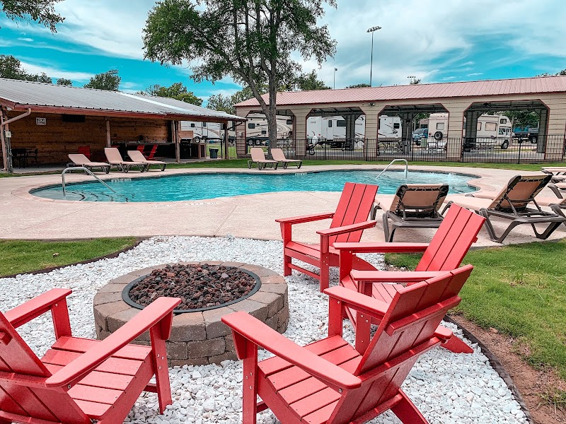 Great Escapes RV Park Austin Oaks in Wyldwood, Texas, United States