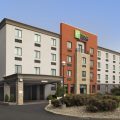 Holiday Inn Express Saugus (Logan Airport)
