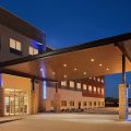 Holiday Inn Express & Suites