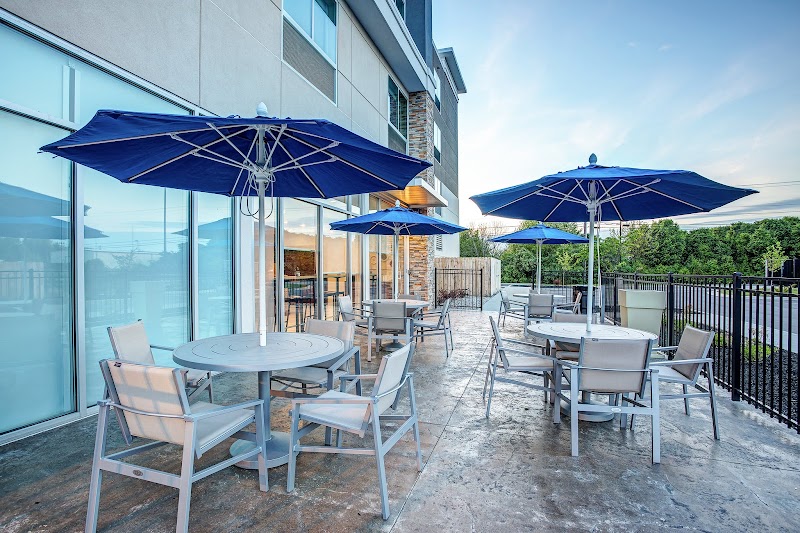 Holiday Inn Express & Suites Versailles in Versailles, Kentucky, United States
