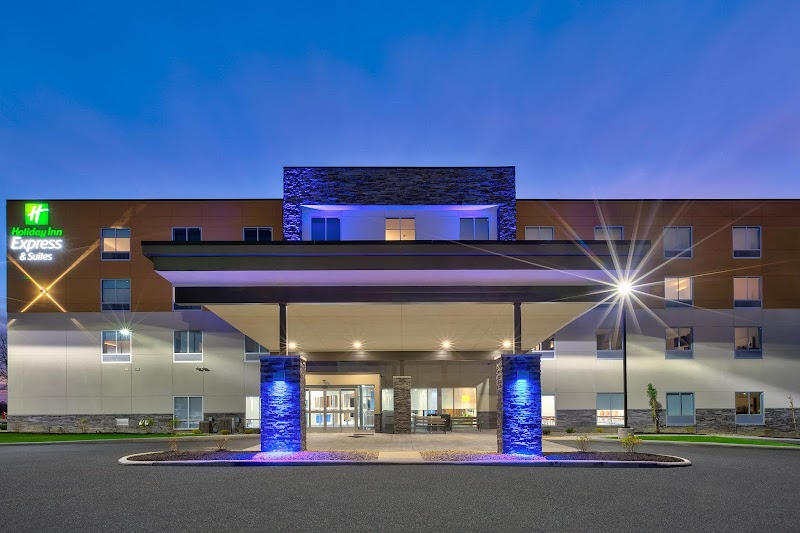 Holiday Inn Express & Suites Wooster in Wooster, Ohio, United States