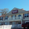 HomeTown Inn & Suites