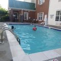 HomeTowne Studios & Suites by Red Roof Columbia