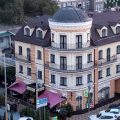 Hotel Attache