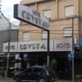 Hotel Crystal