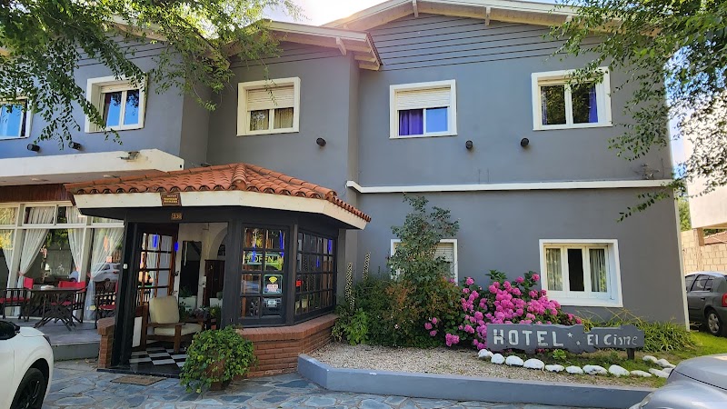 Hotel El Cisne in Villa Gesell, Argentina