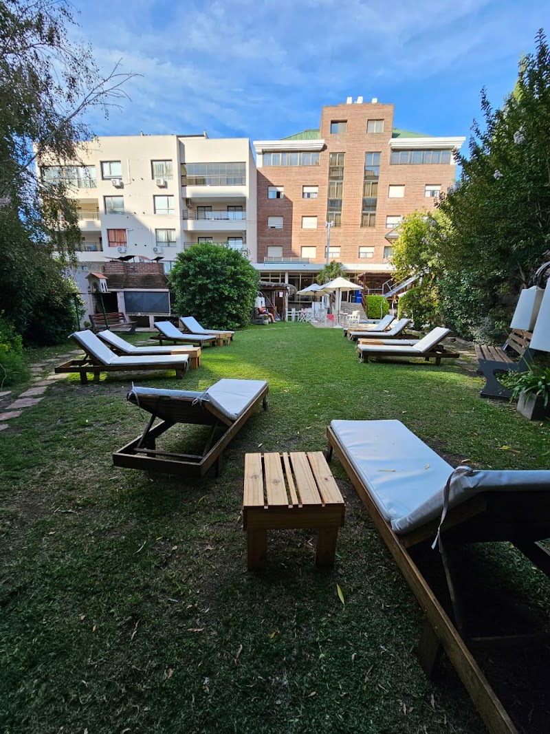 Hotel Ñiken in Necochea, Argentina