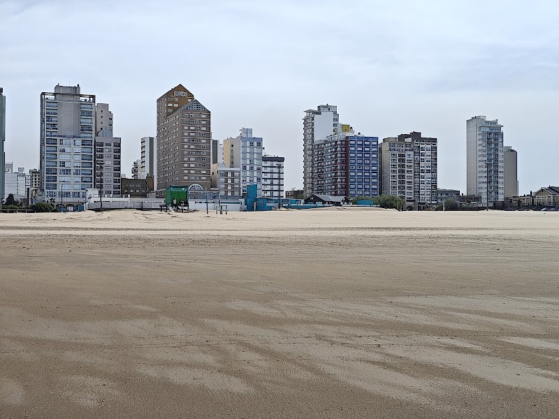 Hotel Presidente in Necochea, Argentina