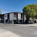 Hotel R & J
