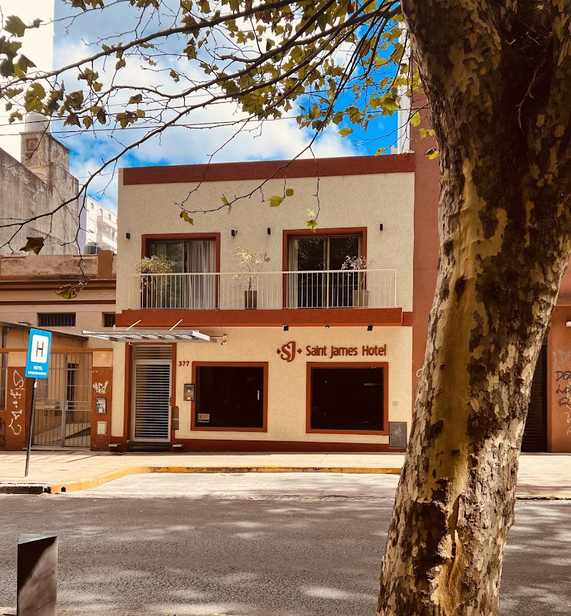 Hotel Saint James in La Plata, Argentina