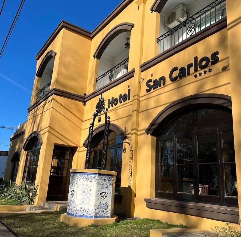 Hotel San Carlos in Necochea, Argentina