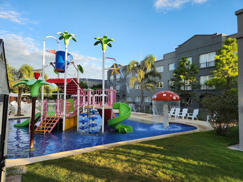 Howard Johnson Hotel & Resort Funes in Rosario, Argentina