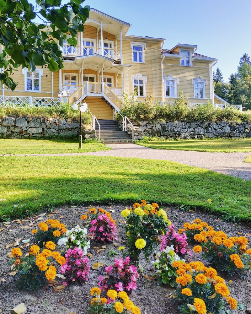 Karolineburg Manor House Hotel in Kajaani, Finland