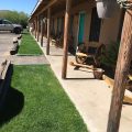 Log Wagon Inn