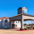 Motel 6 Ennis, TX