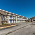 Motel 6 Holyoke, MA