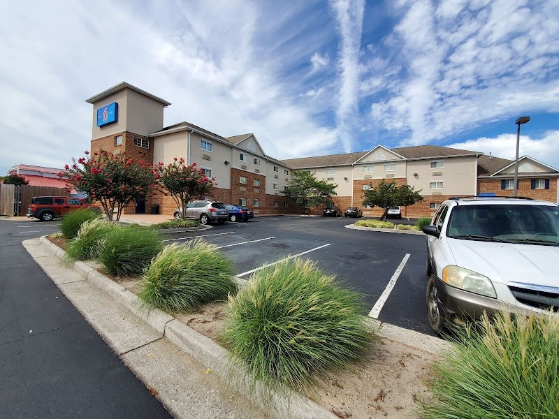 Motel 6 Richmond, VA - I-64 West in Laurel, Virginia, United States