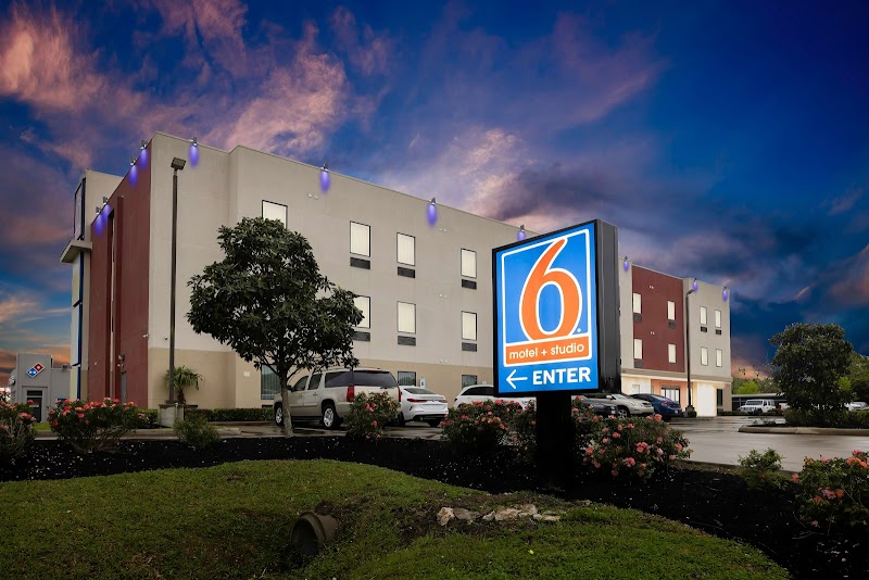 Motel 6 Texas City, TX - I-45 South in Texas City, Texas, United States