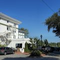 Pine Crest Inn
