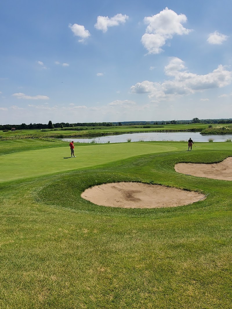 Prairie Bluff Golf Club Guest House in Frankfort, Illinois, United States