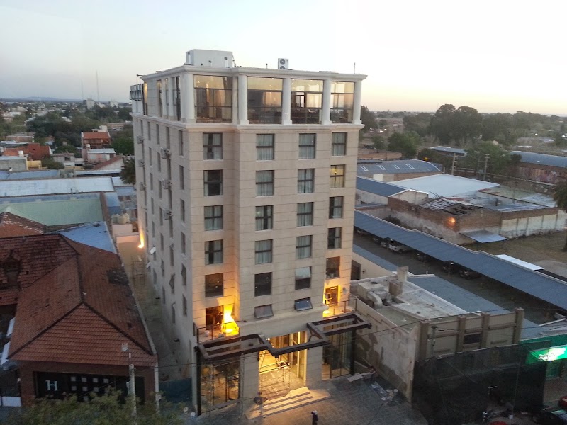 Premium Tower Suites San Luis in San Luis, Argentina