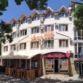 Promenad Hotel