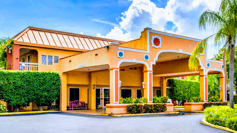 Quality Inn Sarasota North Near Lido Key Beach in Bayshore Gardens, Florida, United States