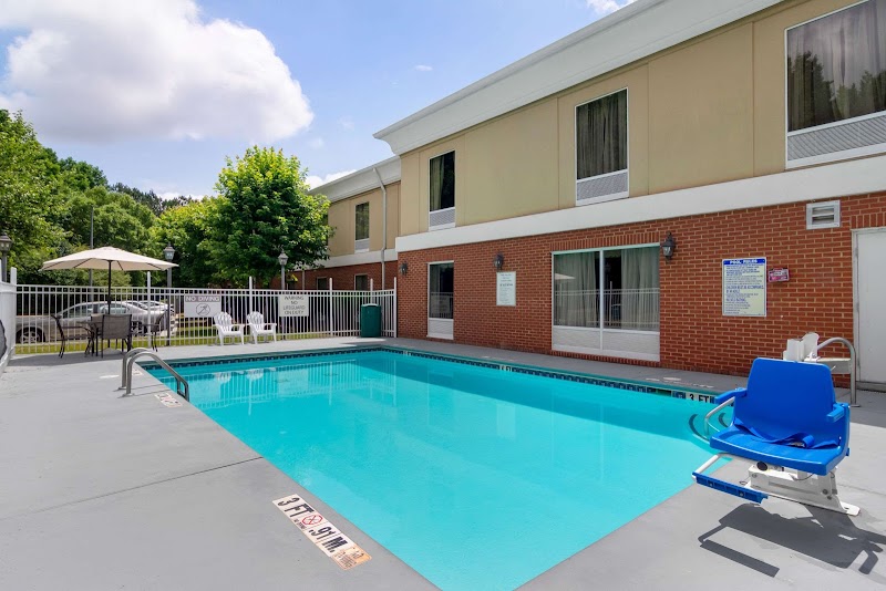 Quality Inn & Suites Decatur - Atlanta East in Panthersville, Georgia, United States