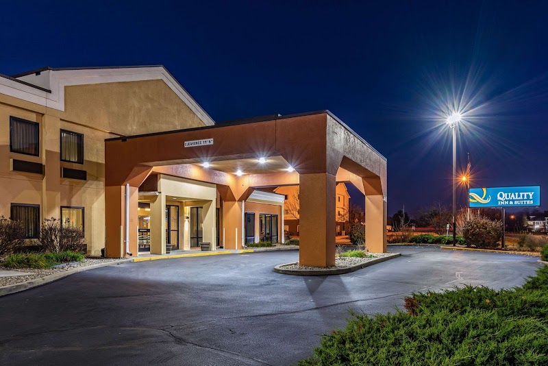 Quality Inn & Suites Southport in Greenwood, Indiana, United States