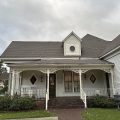 Queens Manor Inn