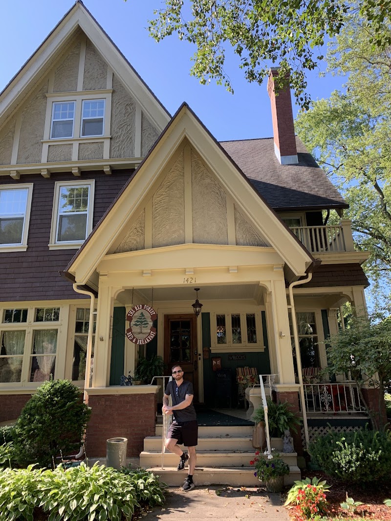 Red Forest Bed and Breakfast in Manitowoc, Wisconsin, United States