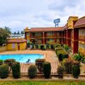 Rodeway Inn & Suites Corona