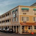 Seahorse Inn and Cottages