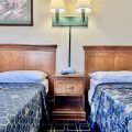 Sunset Inn & Suites
