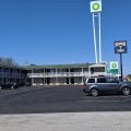 Super 7 Inn