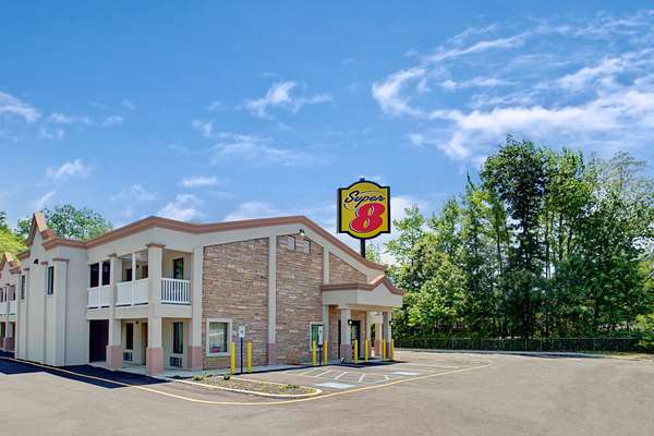 Super 8 by Wyndham Asbury Park in Wanamassa, New Jersey, United States