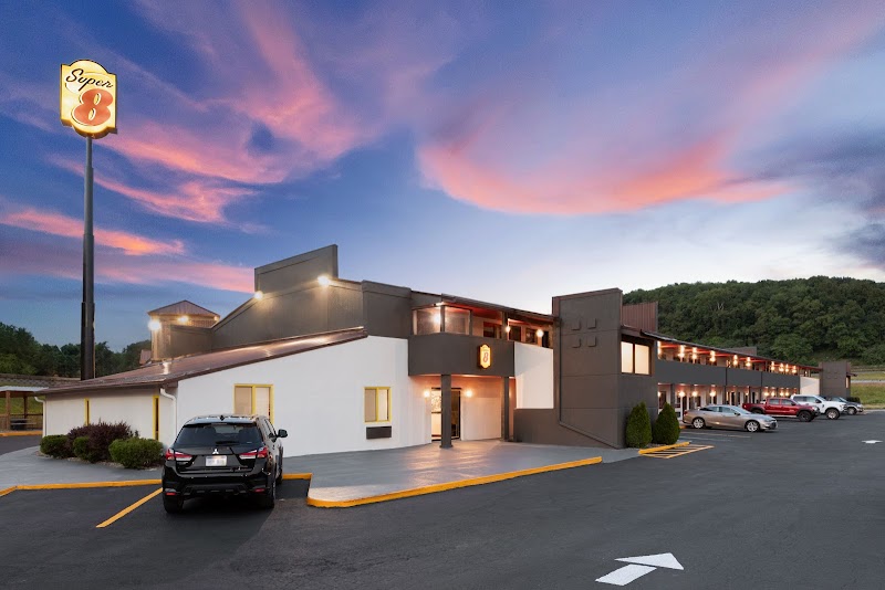 Super 8 by Wyndham Bridgeport/Clarksburg Area in Bridgeport, West Virginia, United States